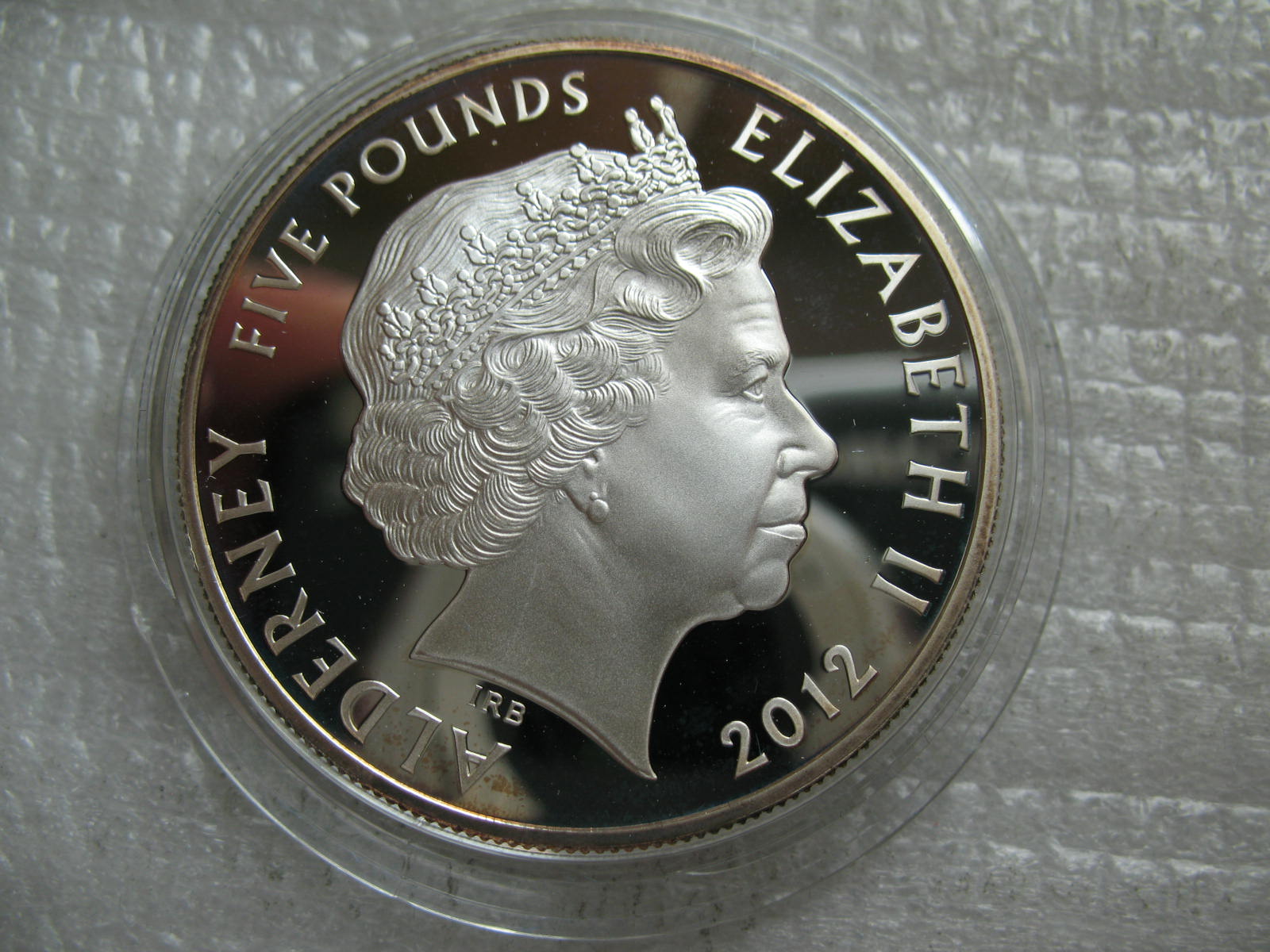 五英镑硬币图片